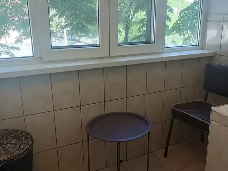 Dristor, metrou, garsoniera